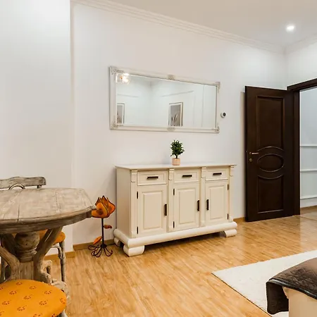 Apollonia Estate Old Town Big And Luxurious Apartment Brasov Exterior photo