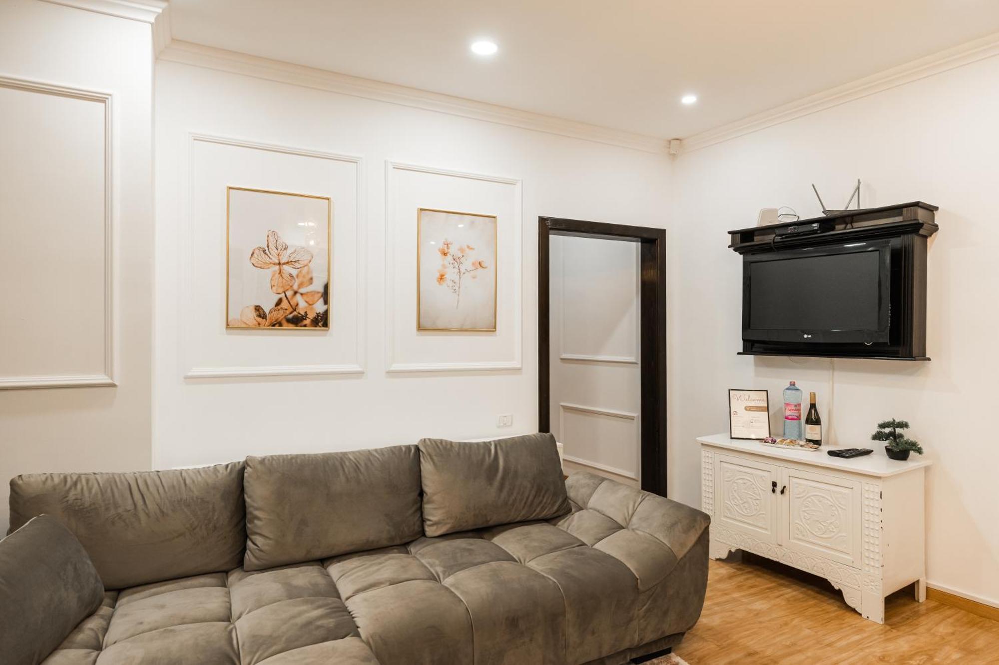 Apartamento Apollonia Estate Old Town Big And Luxurious