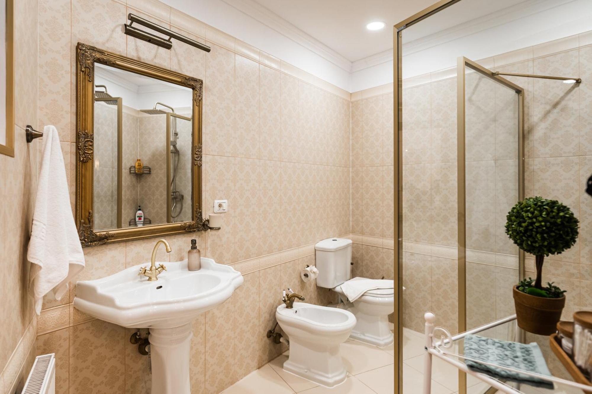 Apollonia Estate Old Town Big And Luxurious
