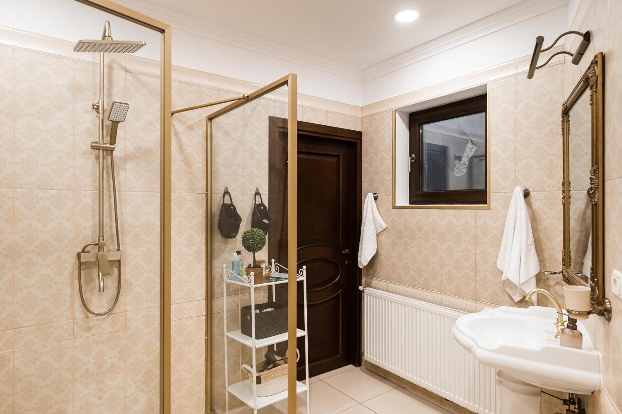 Apartment Apollonia Estate Old Town Big And Luxurious *
