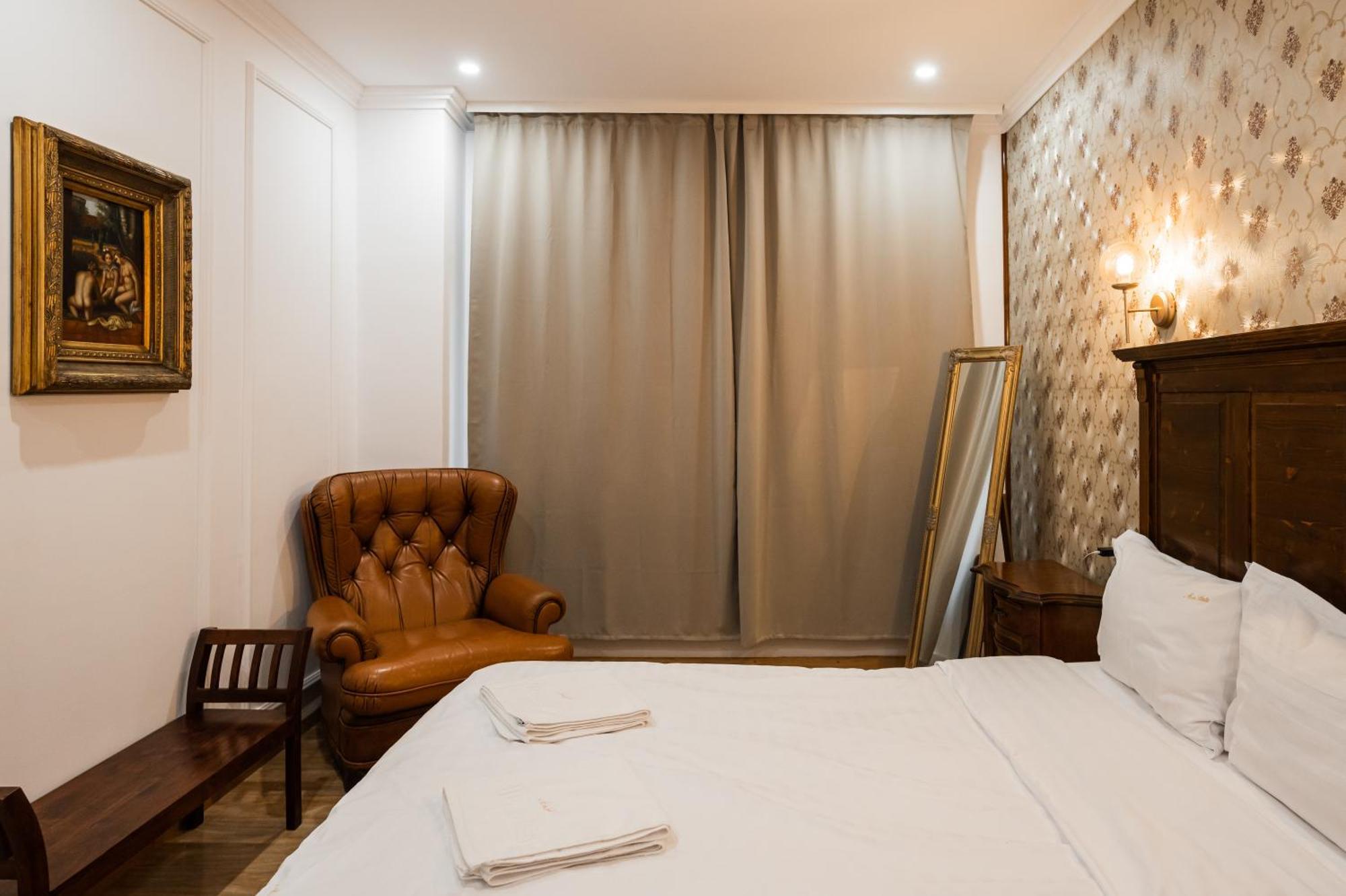 Apartment Apollonia Estate Old Town Big And Luxurious *